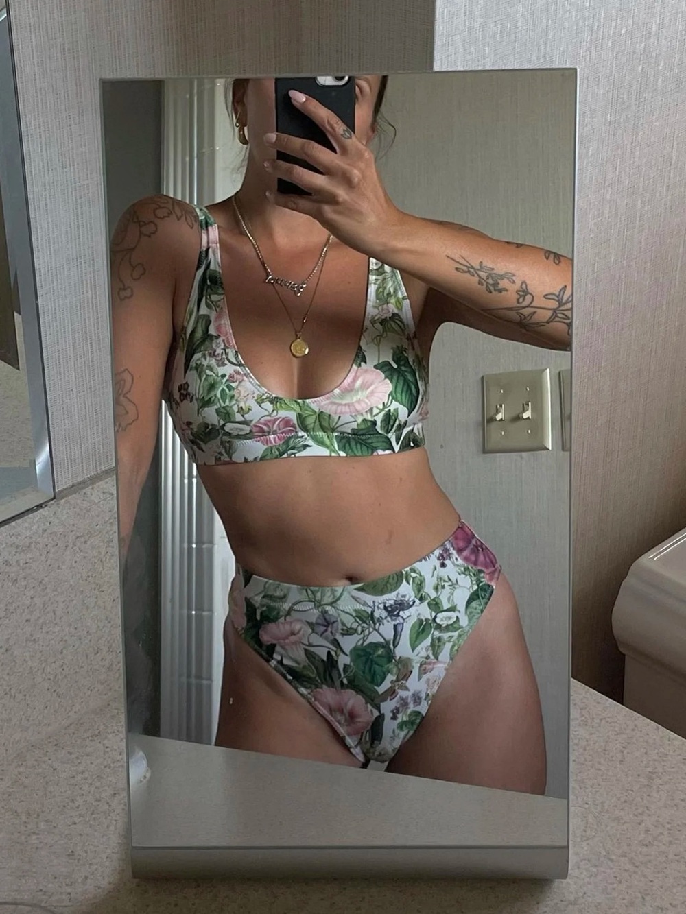 Deadly Nightshade High-waisted bikini